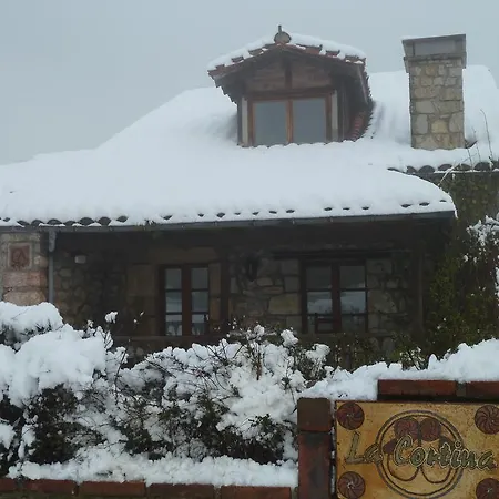 Casa Rural La Cortina Country house *